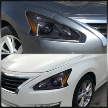 Load image into Gallery viewer, Nissan Altima Sedan 2013-2015 Factory Style Projector Headlights Black Housing Clear Len Amber Reflector (Halogen Models Only)