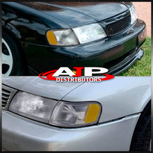 Load image into Gallery viewer, Nissan Sentra/200SX Corner Light Chrome Housing Amber Reflector