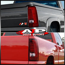 Load image into Gallery viewer, Chevrolet Silverado 1999-2006 / GMC Sierra 1999-2006 LED Tail Lights Chrome Housing Red Len