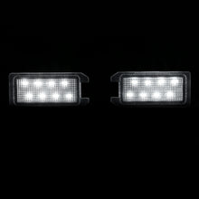 Load image into Gallery viewer, Fiat 500 2013-2020 / Dodge Viper 2015-2017 / Jeep Grand Cherokee 2014-2022 / Maserati Levante 2017-2022 White SMD LED License Plate Lights Clear Len
