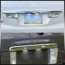 Load image into Gallery viewer, Lexus GX470 2003-2009 / LX470 1998-2007 / LX570 2008-2011 / Toyota Land Cruiser 1998-2021 White SMD LED License Plate Lights Clear Len
