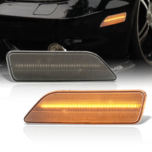Load image into Gallery viewer, Mercedes Benz CLS500 CLS55 C219 2006-2006 / CLS550 CLS63 2007-2011 Front Amber LED Side Marker Lights Clear Len
